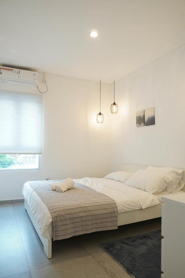 No303 Wisma tamu